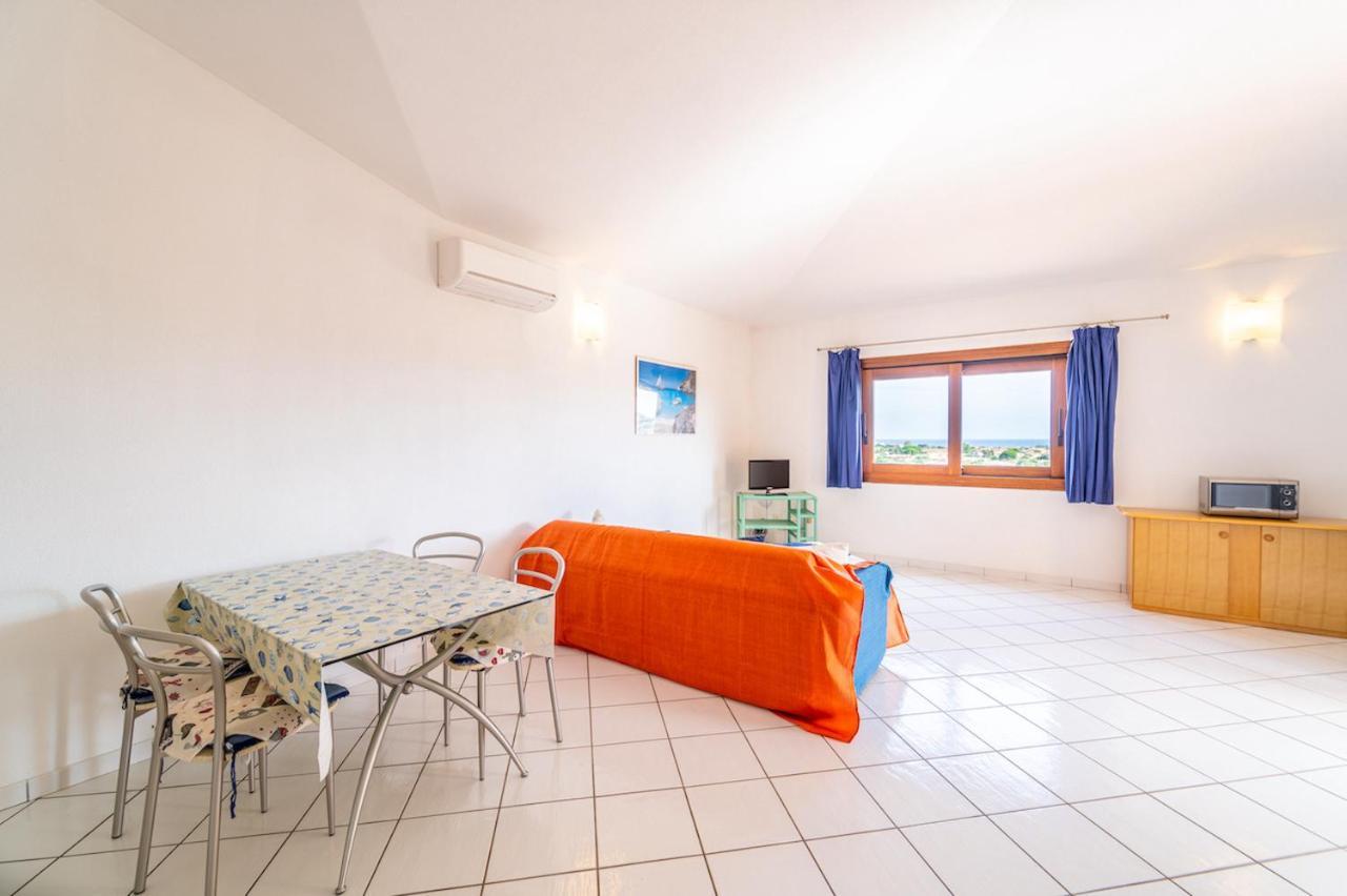Iss Travel, Citai Panoramic Apartments - 1,5 Km From The Beach Сан-Теодоро Экстерьер фото